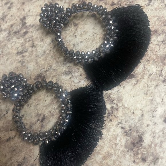 Boho shiny black tassel earrings - Picture 2 of 2